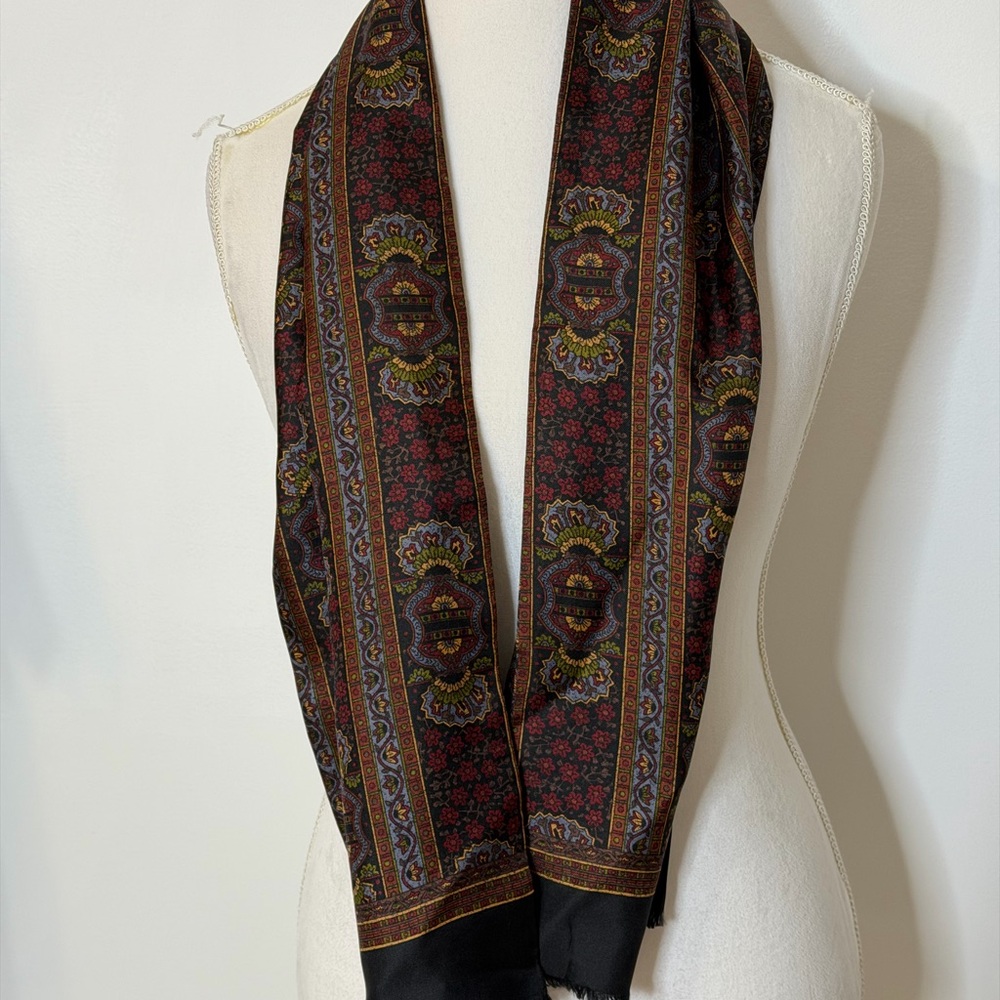 Unbranded, vintage Elegant Patterned Scarf